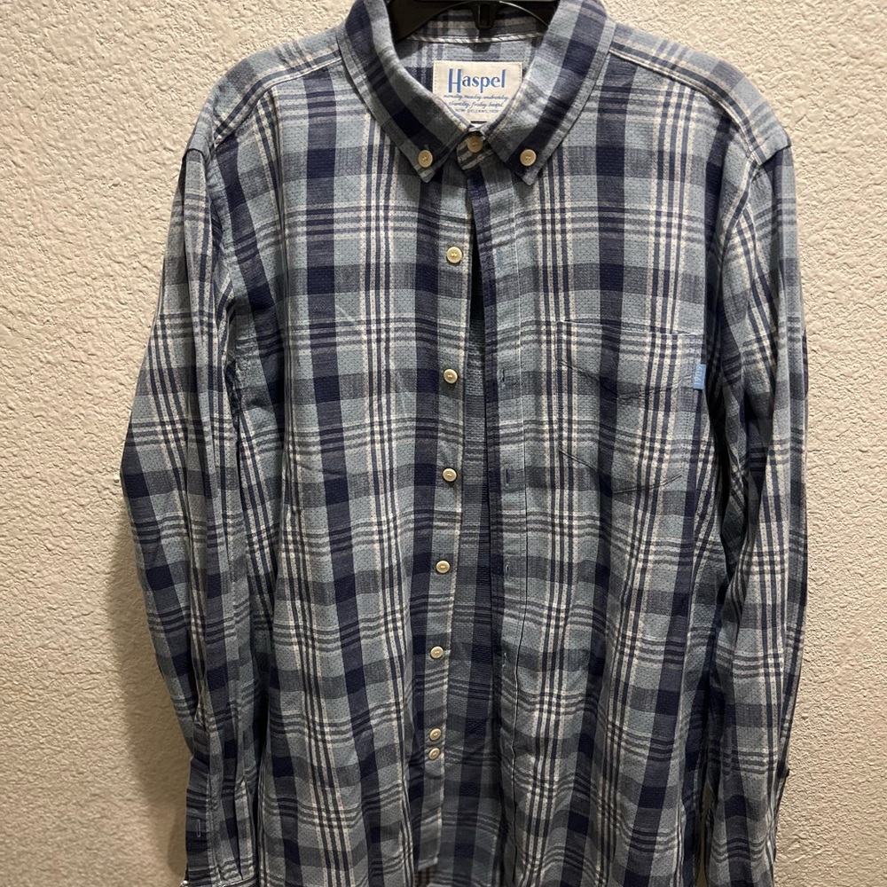 Haspel Men's Casual Navy Plaid Shirt